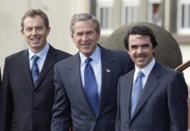 Spojenci. Blair, Bush a Aznar, březen 2003.